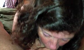 Oh Wow, Amateur Sucks Huge Cock Amazingly In HD!