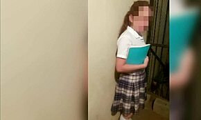 Hermosa mexicana estudiante follando duro con vecino por regalo casero