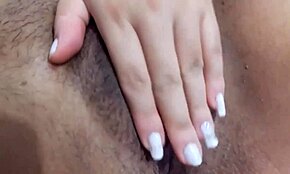 omg i’m so horny watchin this novinha touch herself...