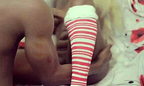 amateur babe craves bare bbc in quick threesome