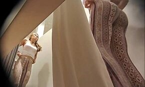 long-legged amateur casually flaunts her juicy ass on hidden cam