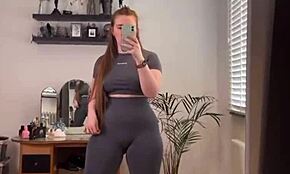 damn, look at this super thick pawg in spandex