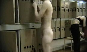 更衣室性爱