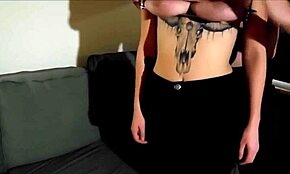 哇！PervyPixies的骚嘴在摄像机前张得超大！