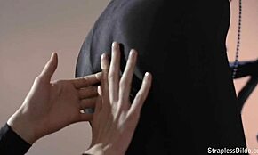 Mia and Noelle, why the steamy groping session at the gym today?