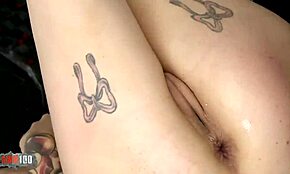 Little Red Riding Hood takes a massive dick in anal quickie. What a cosplay surprise!