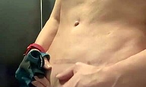 Beautiful mature Brazilian housewife in homemade video