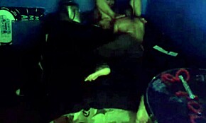 pide verga a gritos luego de venirse en su cara