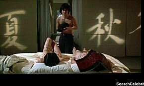 Vivian 在《枕边书》1995中的感官场景