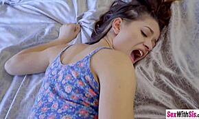 my petite stepsis izzy bell craved my huge cock so bad 😜