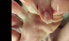 Amateur Worships Barefoot Feet in Softcore Solo Fetish Scene