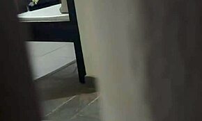 Belinha Seduziu O Aluno Levou Pra Casa E O Corno Filmou Tudo Escondido Na Dispensa