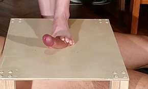 Domina Bare Feet Stomping And Footjob