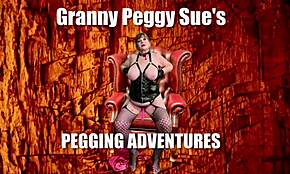 granny peggy sue sucks cock & gets mouthful of cum
