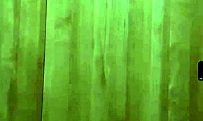 恥装 恥じらいのジュニア下着をつけて、アナルいじり、乳首いじりする