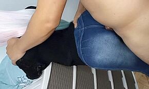 Horny stepdaughter shows big virgin ass in jeans.