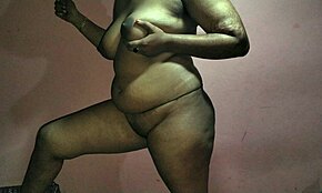 Indian desi girl gets fast fucking in video