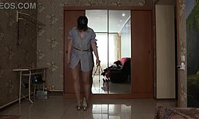 This sexy milf pawg's big ass in thong and nylon foot fetish is amazing 😍