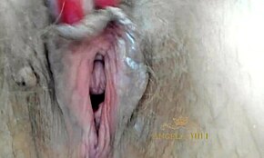 饥渴熟女为你脱衣