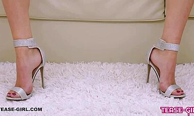 hey, check this pretty brunette touching herself at casting audition