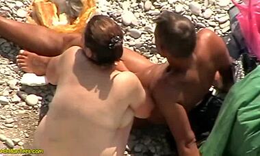 Fat Amateur Girlfriend Rides Huge Boner with Raw Desire