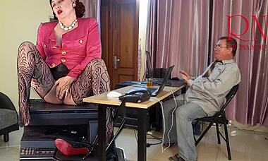 Giantess secretary teases boss with bold moves