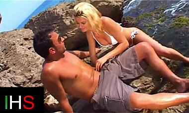 Wonderful Outdoor Fuck with Anal and Blowjob by Sea Rocks