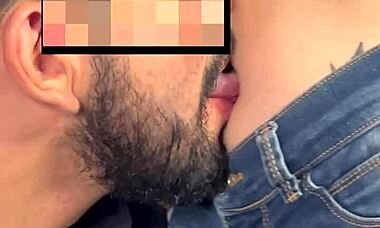 oh man, i’m obsessed with playing with this cute latina’s belly button.