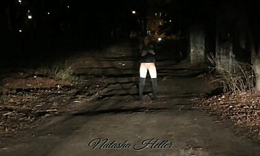 Autumn goes for a naked walk outdoors, flashing her big tits and ass 😍.