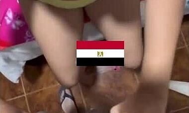 latina wife gets dirty, cute body driving wild homemade action