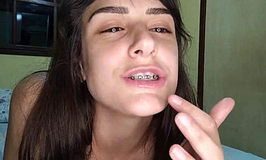 Julia Goddess, swallowing mouthfuls of cum?