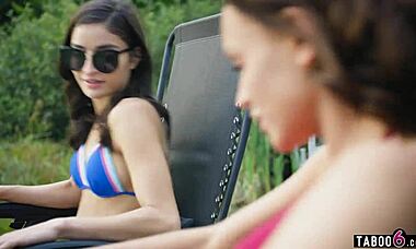 La Hijastra Inici� Un Juego De Seducci�n Con Su Padrastro Tent�ndolo Con Movimientos Sugerentes Y Provocativos Que Los Sumergir�an En Una Aventura Prohibida Pero Inolvidable