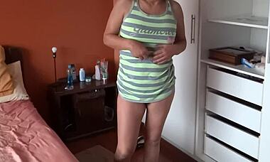 stepsons friend cums hard over my sexy body