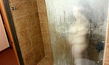 Bbw wife relaxes in homemade shower bath